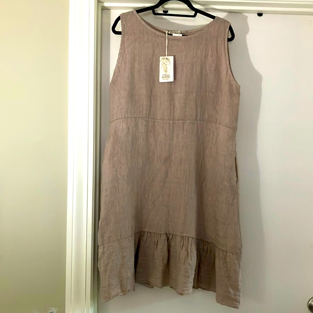 Sleeveless linen dress